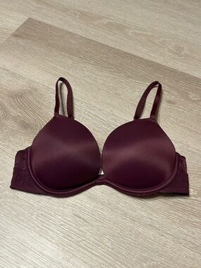 PINK by Victoria’s Secret Burgandy Everywhere Super Push-up T-Shirt Bra 32C
